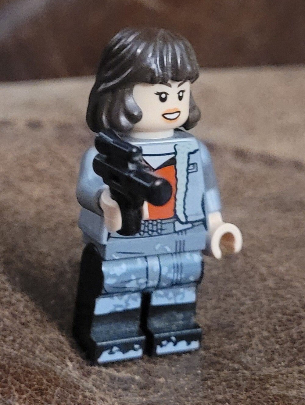 LEGO Star Wars Qi'ra Minifigure - Jacket with Collar Corellia Outfit sw0916
